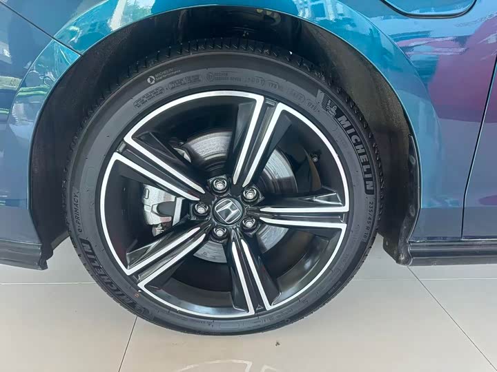 Фото 5 - Honda Accord Hybrid