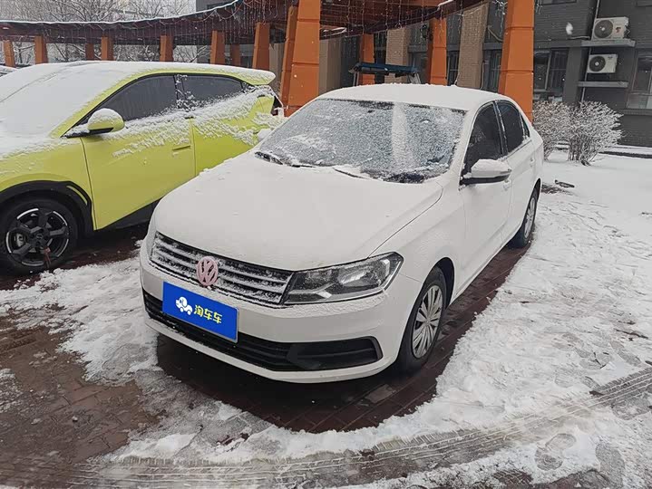 Фото 1 - Volkswagen Santana