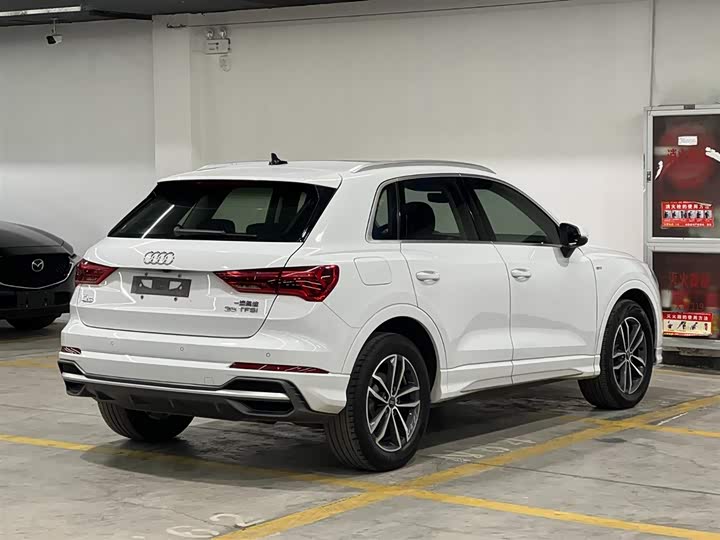 Фото 5 - Audi Q3