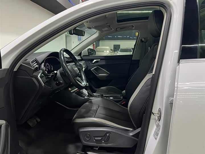 Фото 9 - Audi Q3