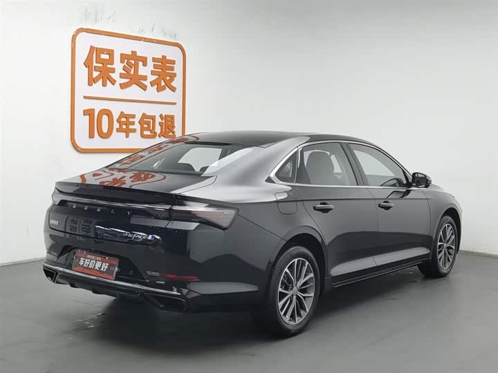 Фото 2 - Geely Preface L