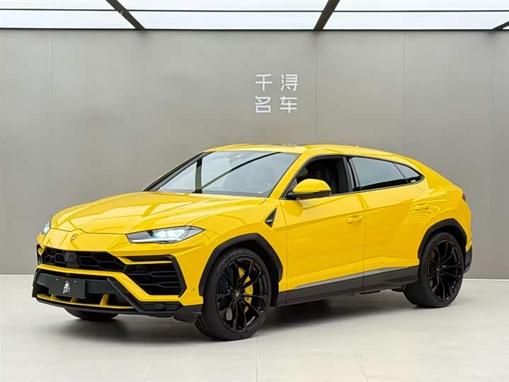 Фото 1 - Lamborghini Urus