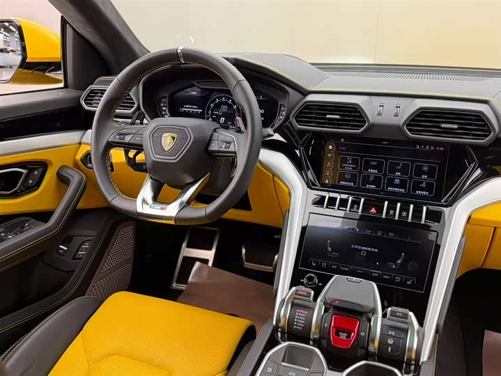 Фото 6 - Lamborghini Urus