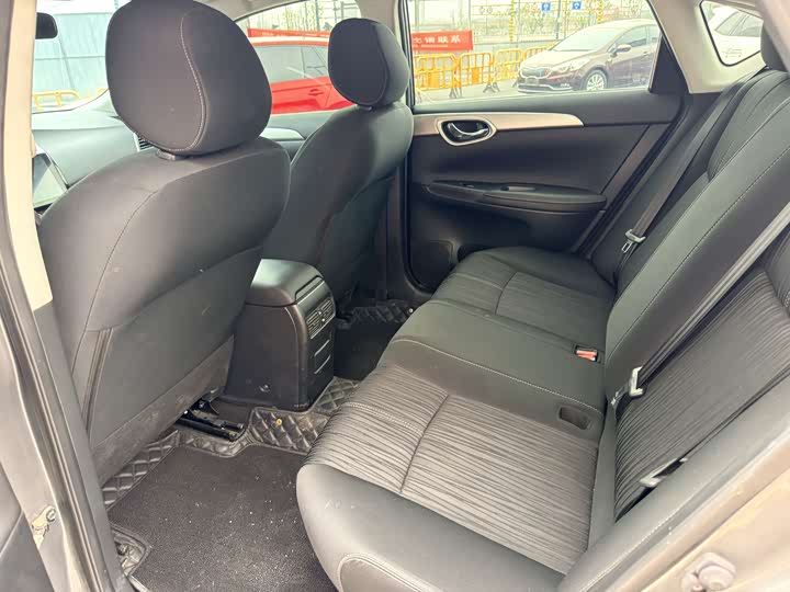 Фото 8 - Nissan Sylphy