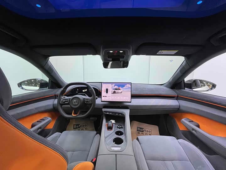 Фото 7 - Zeekr 001