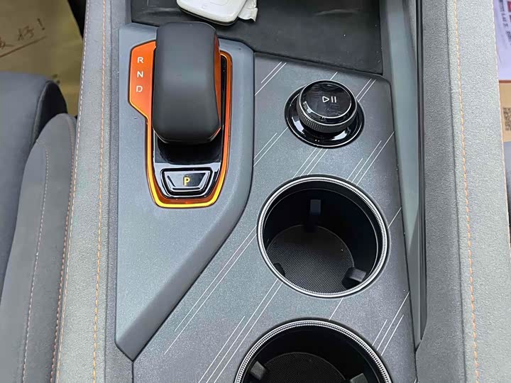 Фото 9 - Zeekr 001