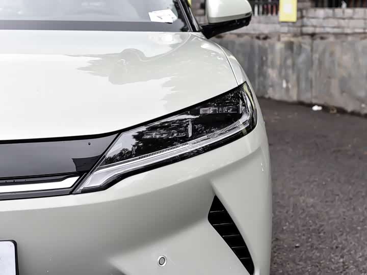 Фото 7 - BYD Yuan Up