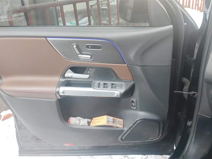 Фото 7 - Mercedes-Benz GLB-Class