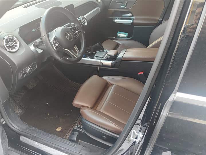 Фото 9 - Mercedes-Benz GLB-Class