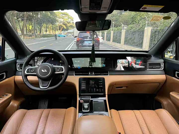 Фото 4 - LiXiang One