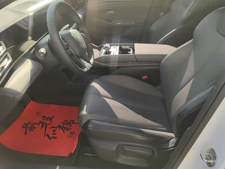 Фото 9 - BYD Qin L