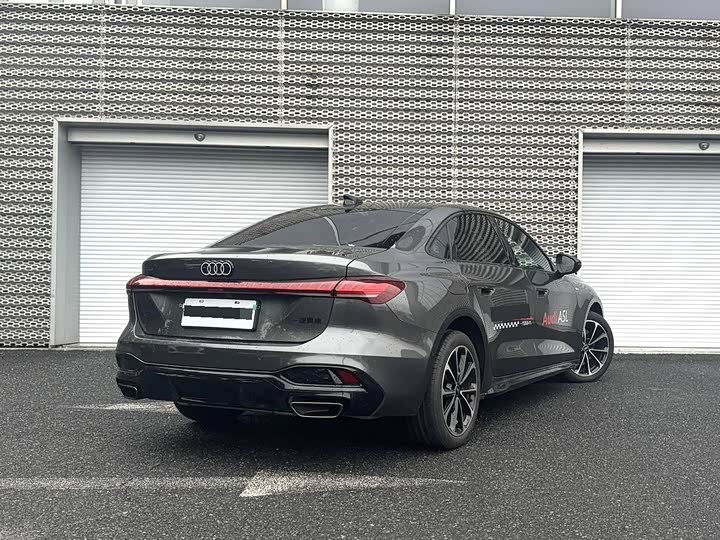 Фото 6 - Audi A5L Sportback