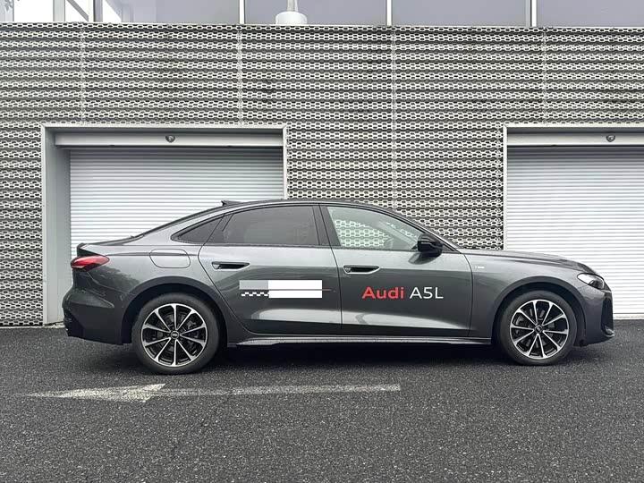 Фото 7 - Audi A5L Sportback