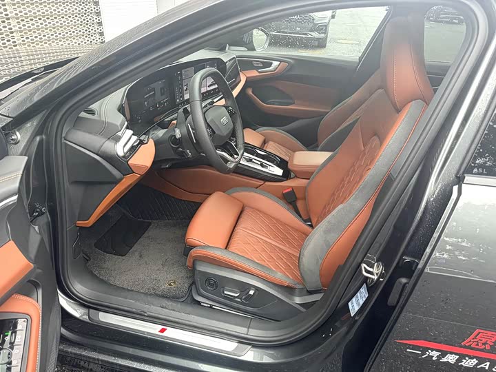 Фото 9 - Audi A5L Sportback