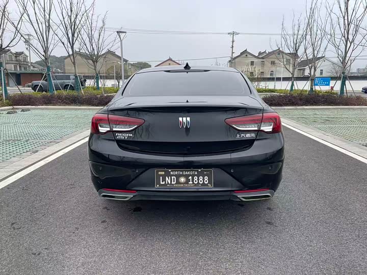 Фото 8 - Buick Regal