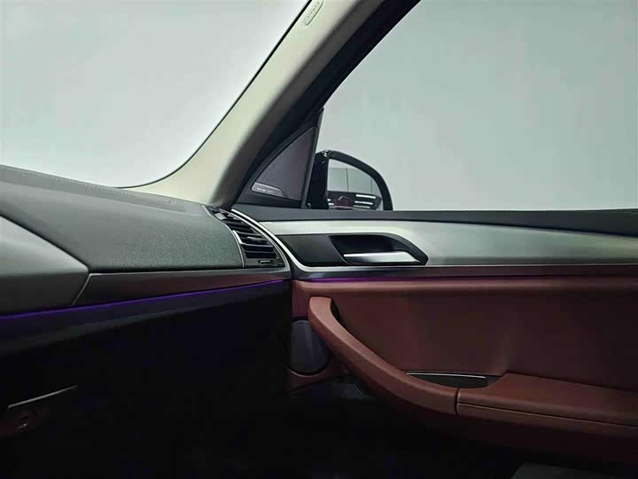 Фото 8 - BMW iX3