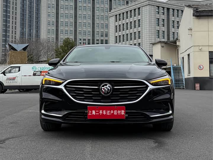 Фото 2 - Buick LaCrosse