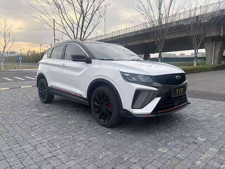 Фото 3 - Geely Coolray