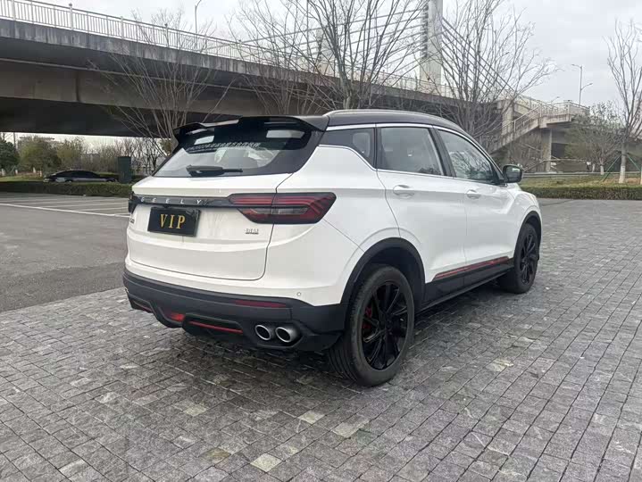 Фото 9 - Geely Coolray