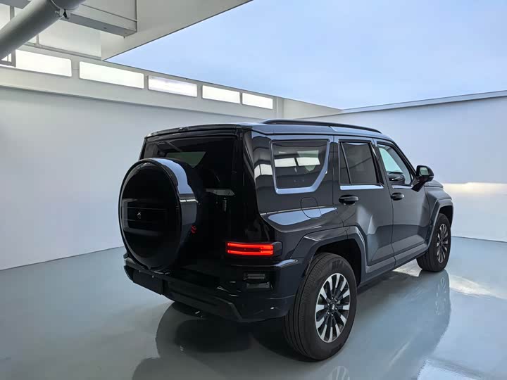 Фото 9 - Tank 700 Hybrid