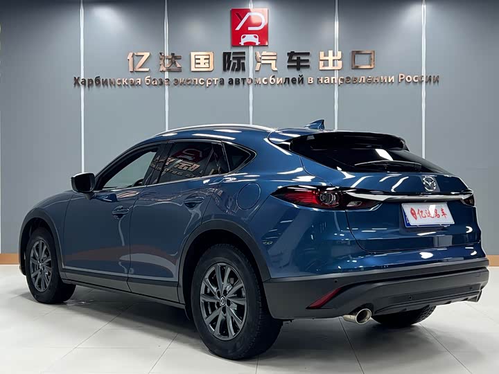 Фото 4 - Mazda CX-4