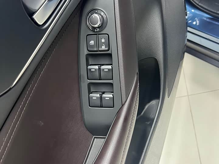 Фото 7 - Mazda CX-4