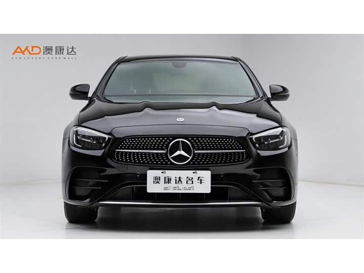 Фото 2 - Mercedes-Benz E-Class