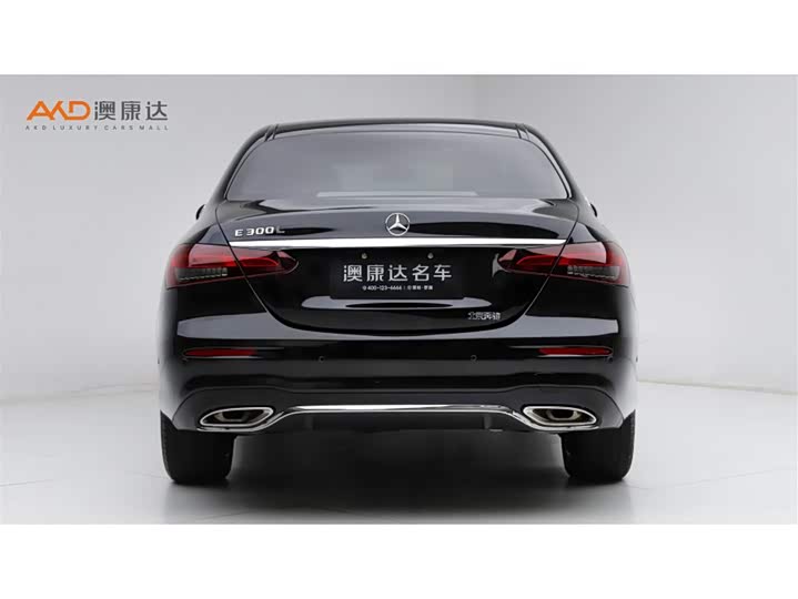 Фото 4 - Mercedes-Benz E-Class