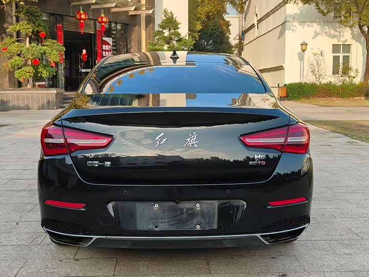 Фото 8 - Hongqi H5