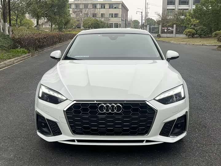 Фото 3 - Audi A5