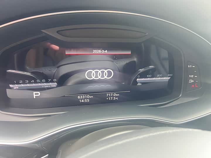Фото 5 - Audi Q7