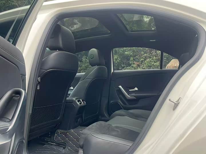 Фото 6 - Mercedes-Benz A-Class