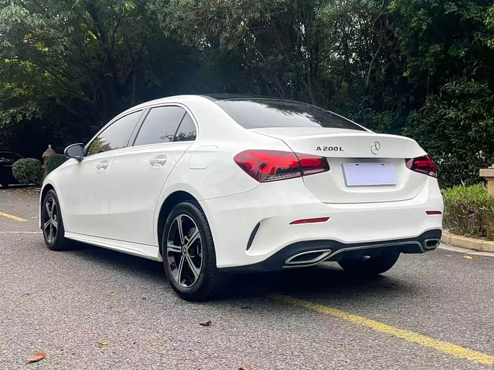 Фото 9 - Mercedes-Benz A-Class