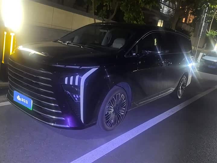 Фото 1 - Dongfeng Forthing Xinghai V9