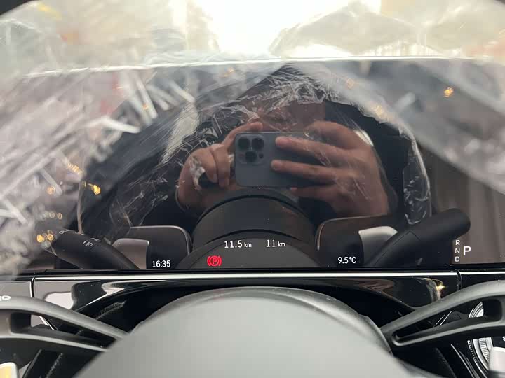 Фото 5 - Mercedes-Benz E-Class