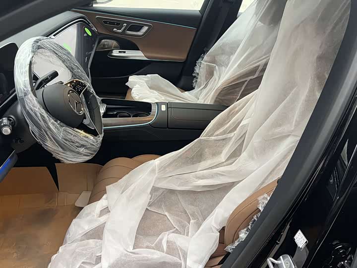 Фото 6 - Mercedes-Benz E-Class