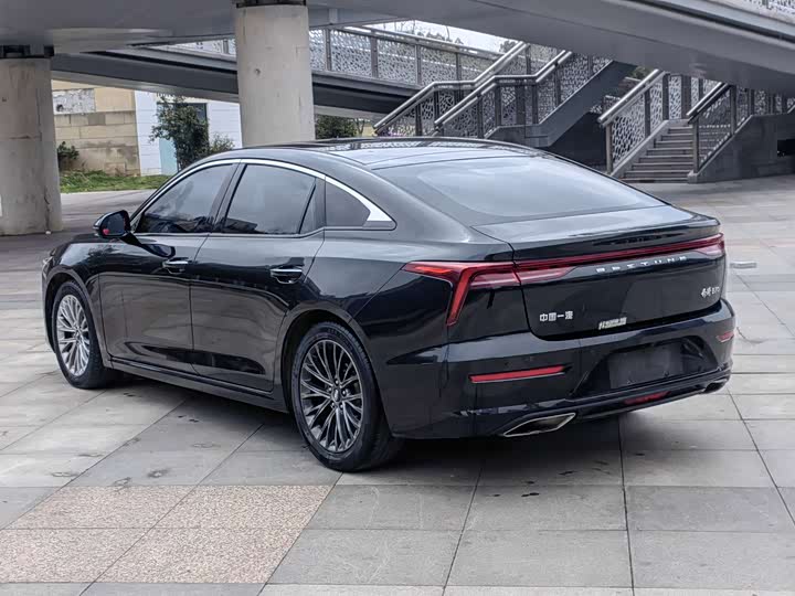 Фото 6 - Bestune B70