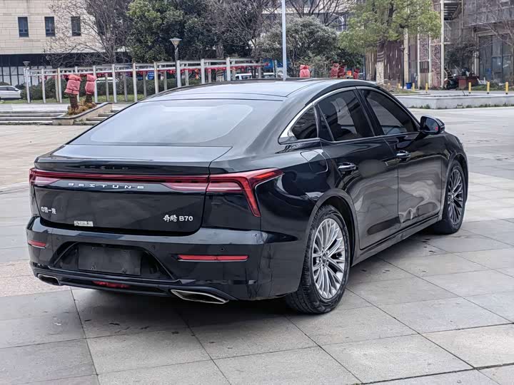 Фото 7 - Bestune B70