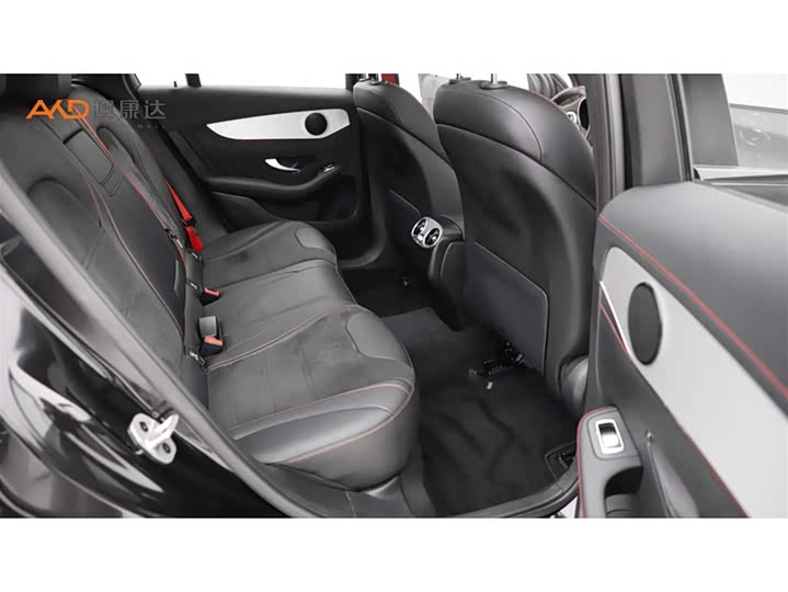 Фото 8 - Mercedes-Benz GLC-Class AMG