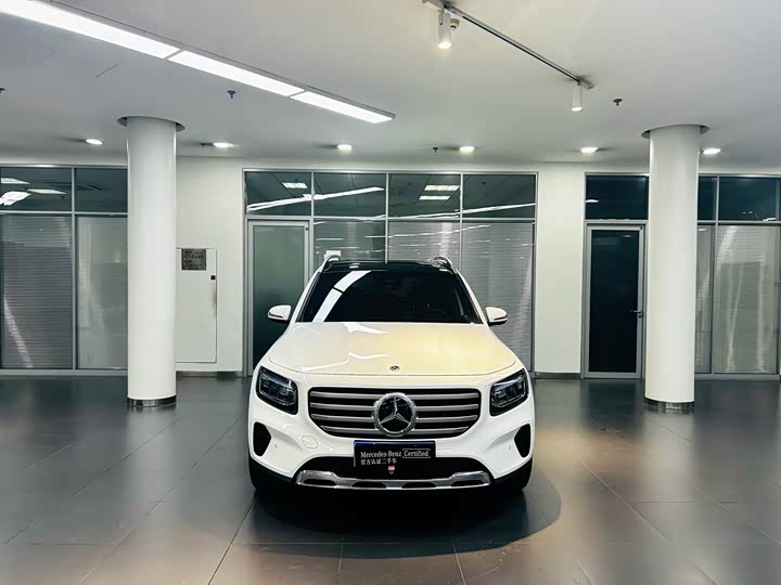 Фото 2 - Mercedes-Benz GLB-Class
