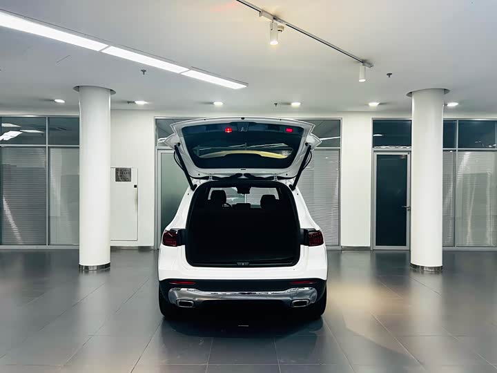 Фото 6 - Mercedes-Benz GLB-Class