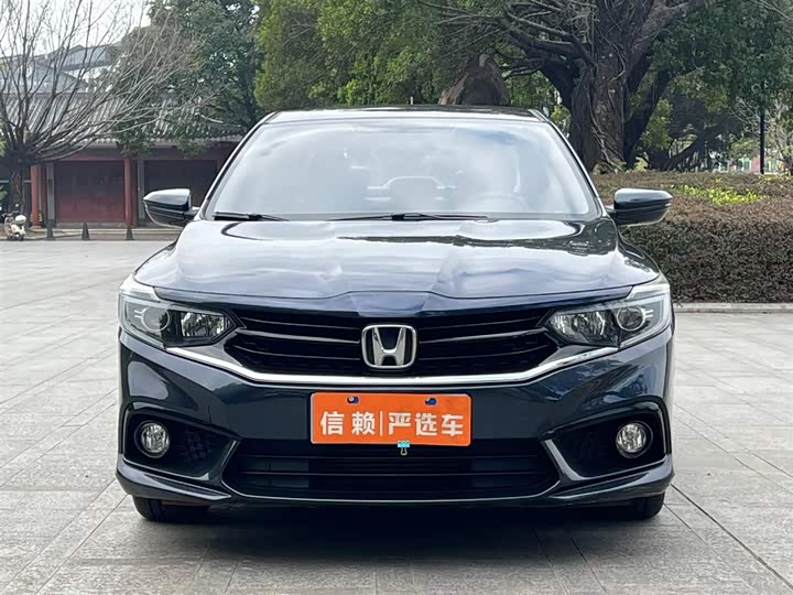 Photo 3 - Honda Envix