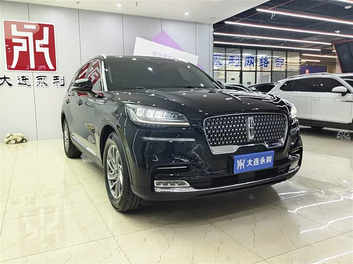 Фото 3 - Lincoln Aviator