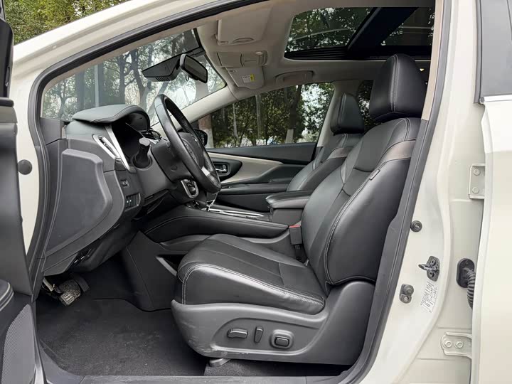 Фото 9 - Nissan Murano