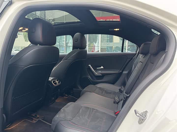 Фото 7 - Mercedes-Benz A-Class