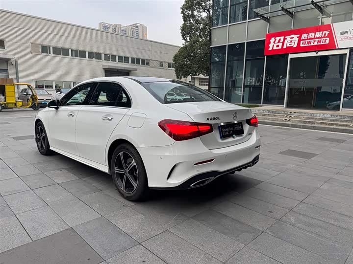 Фото 9 - Mercedes-Benz A-Class