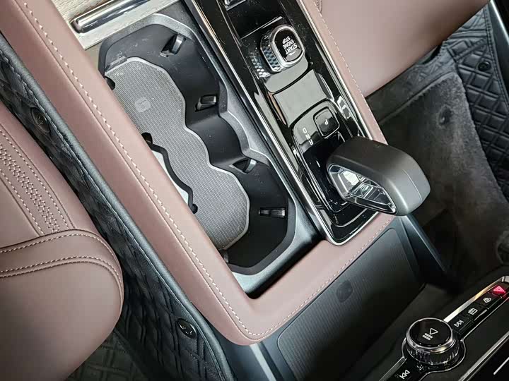 Фото 6 - Volvo S90