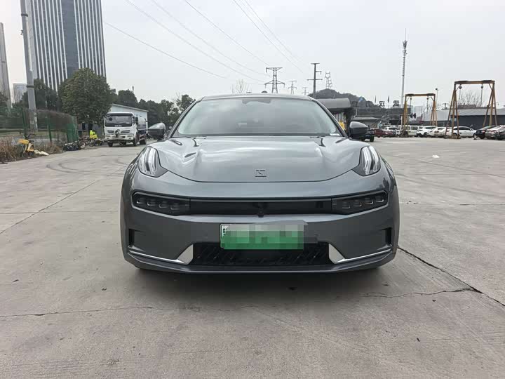 Фото 2 - Zeekr 001