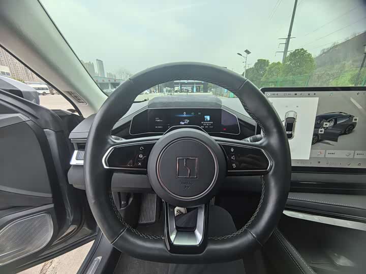 Фото 8 - Zeekr 001