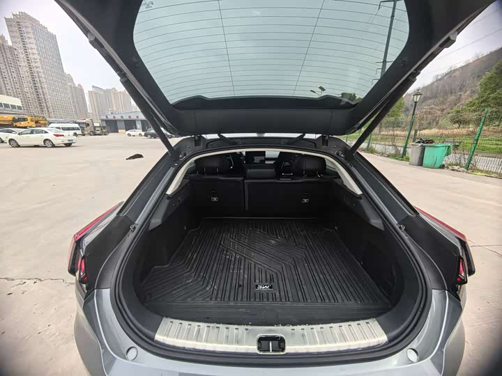 Фото 9 - Zeekr 001